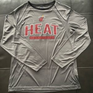 Miami Heat NBA Men’s Long Sleeve Pick and Roll Poly Performance T-Shirt Large